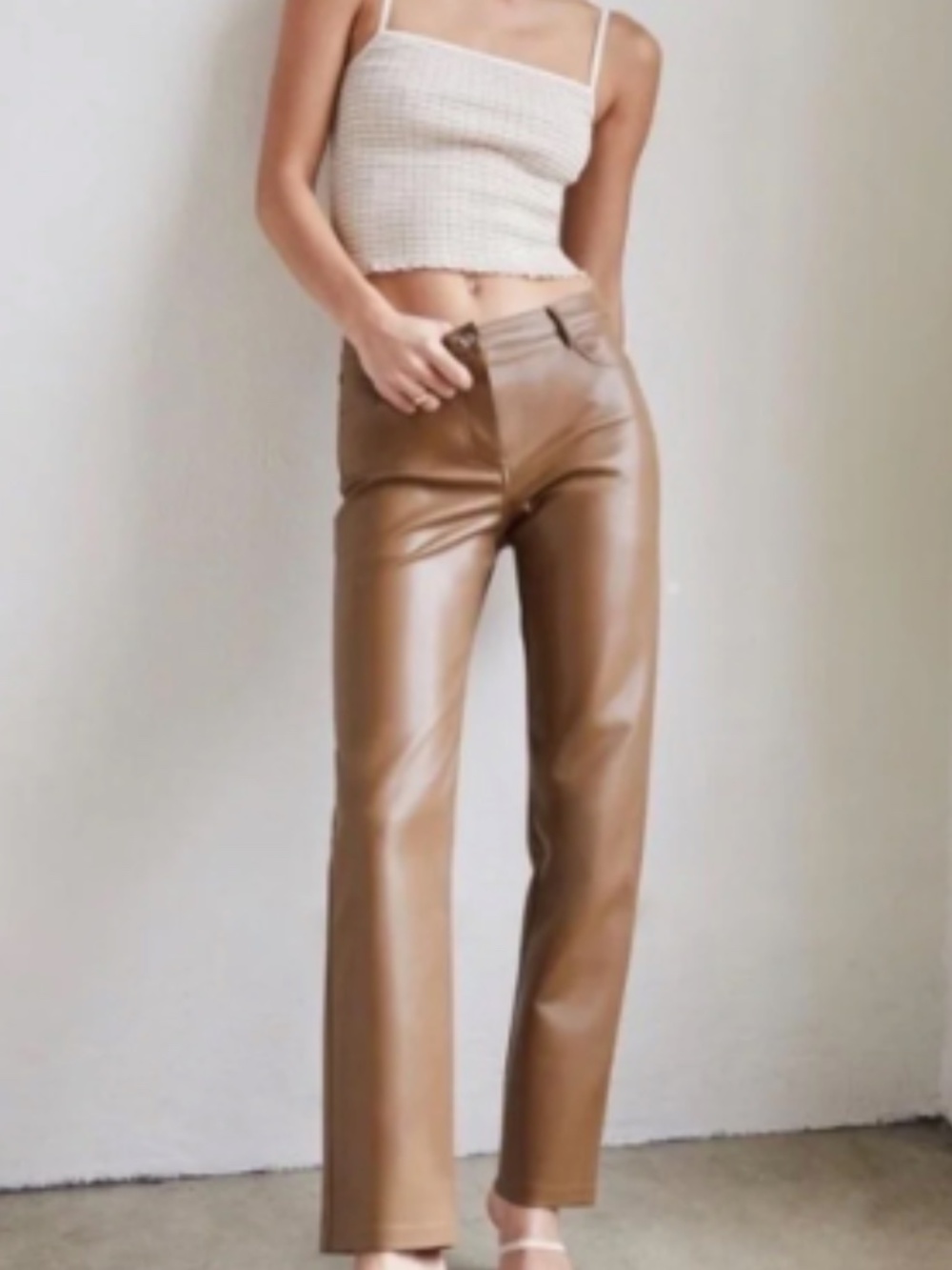 Wilfred Aritzia The Melina High Waist Vegan Leather Straight Leg Pants Size 4